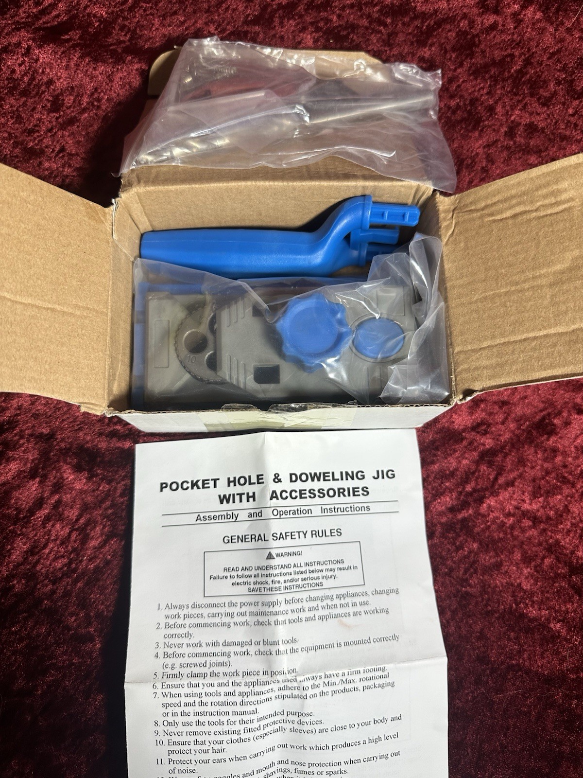 Pocket Hole & Doweling Jig With Accessories Woodworking Tool Brand New!!!