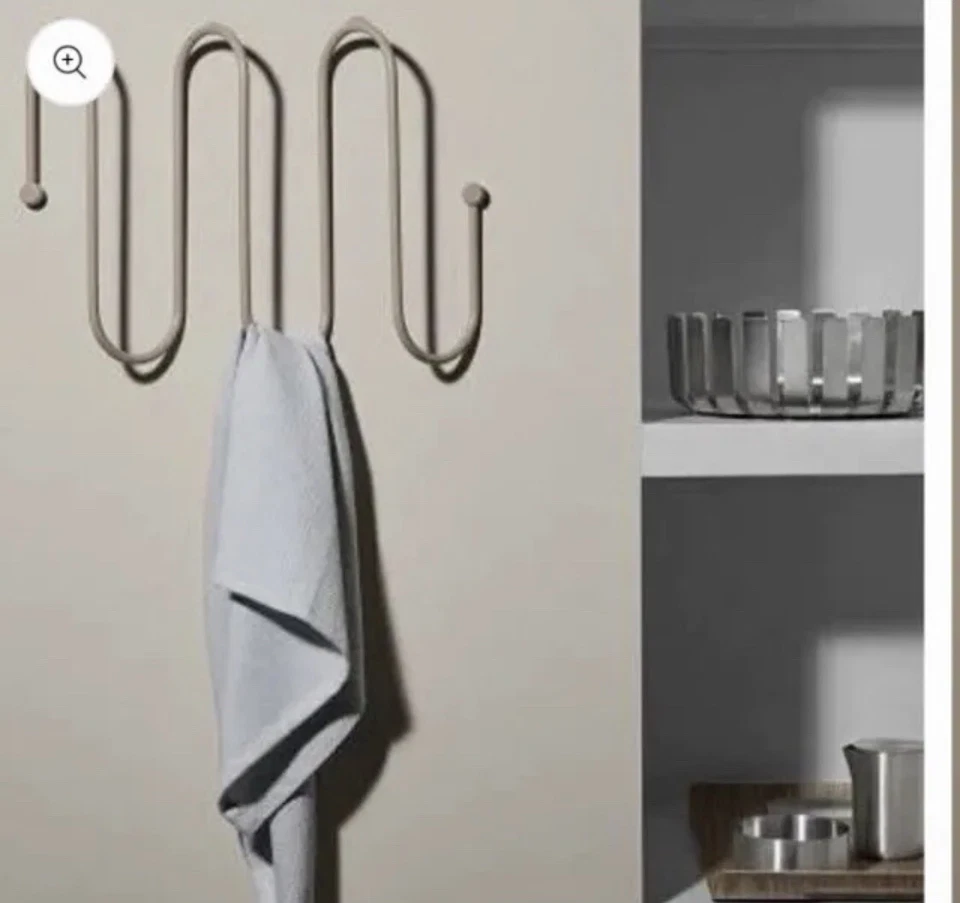 Perchero Blomus Curl Acero Mediano Recubierto de Polvo Acero Nomad Foto 3 de 3