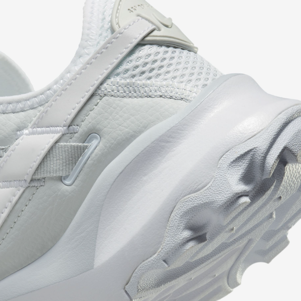 Nike Women's TC 7900 Premium 2 Shoes 'Photon Dust' (FB8941