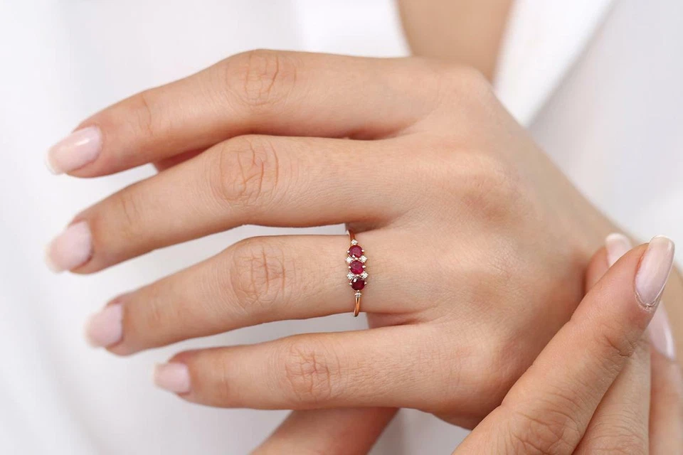 Memory Goldring Kombination aus 3 Rubin 0,33ct & 6 Brillanten 0,04ct 14K 585er - Bild 4 von 4