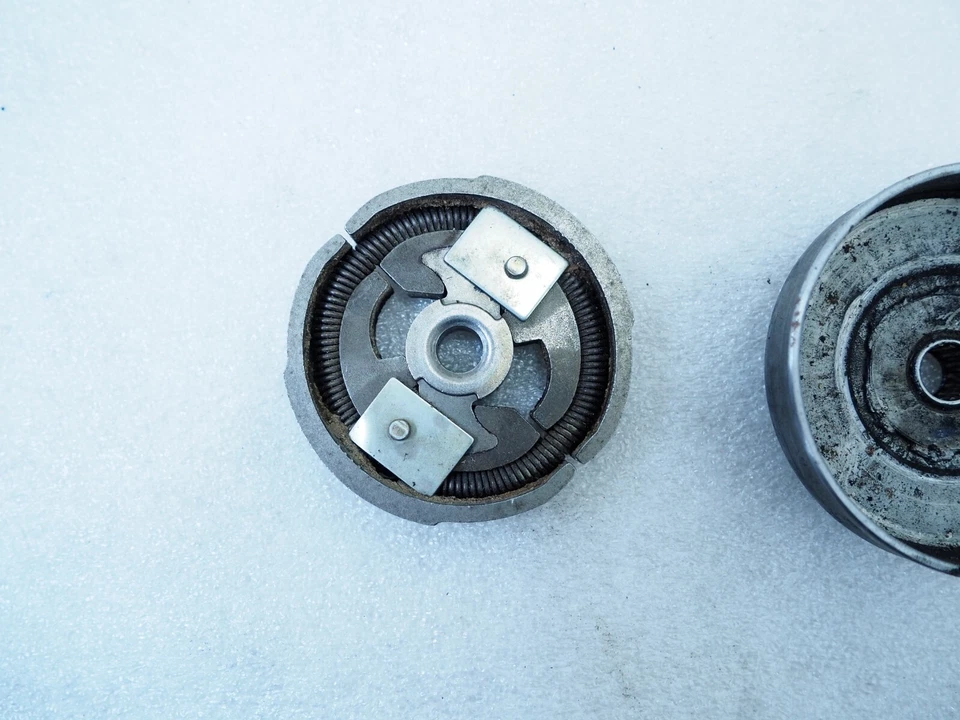 FRIZIONE CAMPANA PIGNONE MOTOSEGA ALKO AL-KO BKS 38/40 CS 38 CS38 Foto 2 de 4