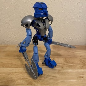 LEGO BIONICLE Gali Nuva 8570 100% Complete Set with Manual & Canister