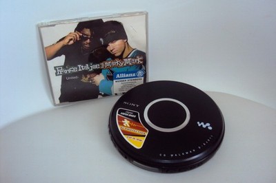 Sony Walkman D-EJ011 CD Walkman Discman Vintage Retro