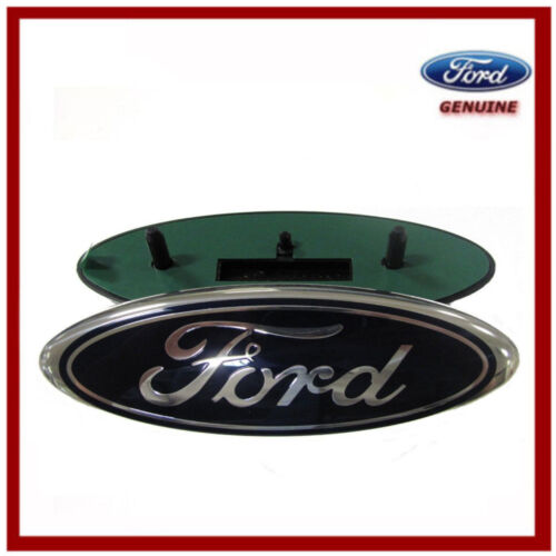 Genuine Ford Transit Connect 2002- 2013 Rear Ford Oval Badge. New 1779943 - Picture 1 of 1