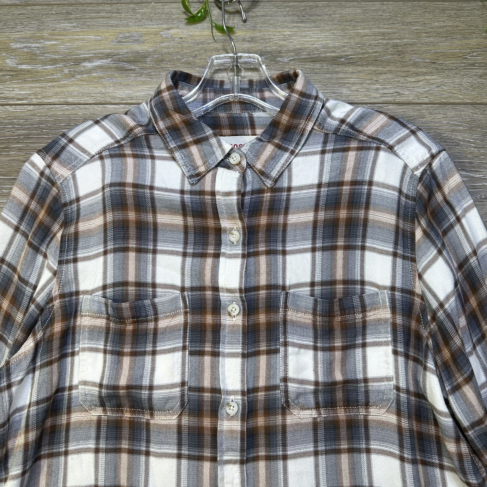 Flannel Button Down Size Medium Boyfriend Fit Sof… - image 4