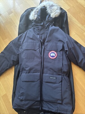New Canada Goose expedition size S color dark blue
