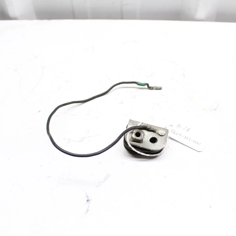 Honda CB360T 1976 OEM tapón intermitente trasero izquierdo 33609-333-000 Foto 2 de 4