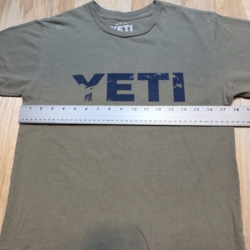 YETI Mens short sleeve Green Duck Hunting t-shirt Size Small - Picture 4 of 5