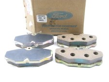 New Genuine Oem Ford F3dz-2200-a Rear Brake Pads 1993-07 Ford Taurus Sable New Genuine Oem Ford F3dz-2200-a Rear Brake Pads 1993-07 Ford Taurus Sable