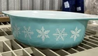 Vintage Pyrex 1-1/2 Quart Snowflake 043 Casserole Turquoise W/ lid