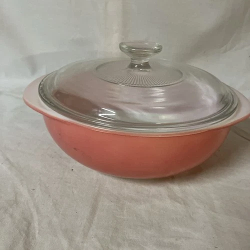Vintage Pyrex 2qt Round Casserole #024 Pink Flamingo W/ Lid Free Shipping!
