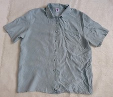 C&A chemise brodée en soie pure couleur entre vert d'eau et bleu clair 42 XL