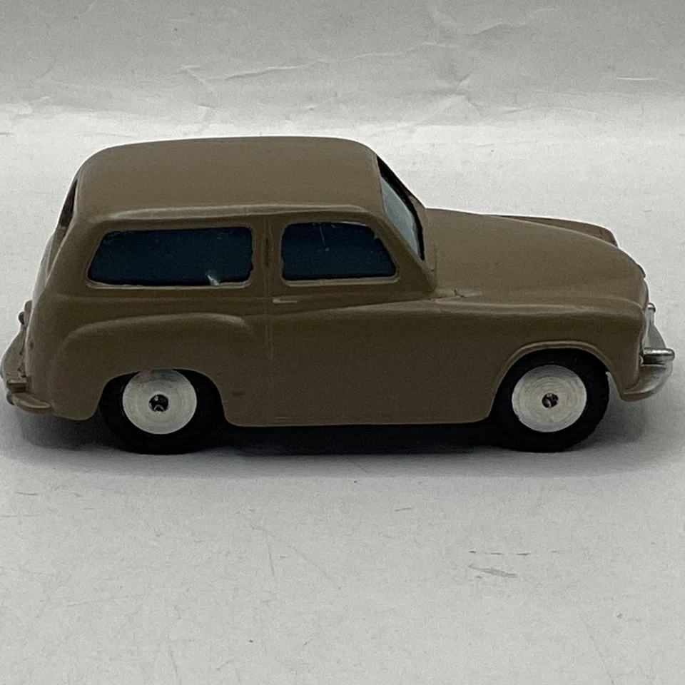 Vintage Corgi Toys 206 Hillman Husky Diecast Model Car in Box (T1) NS#8633 - Image 3 of 4