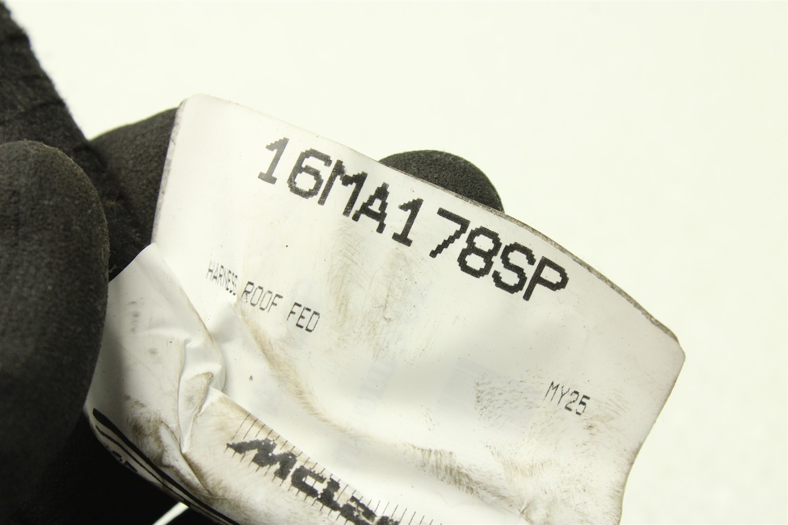 2025 McLaren Artura Roof Harness 16MA178SP 