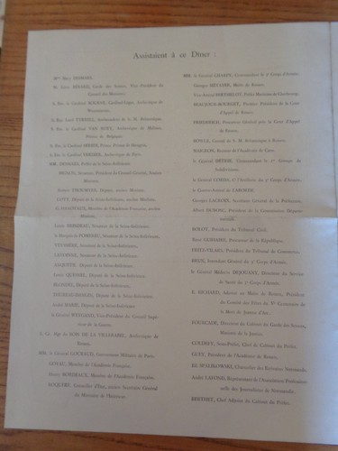 Menu de l' hôtel de la couronne à Rouen pour le Cardinal Bourne en 1931 - Picture 3 of 5