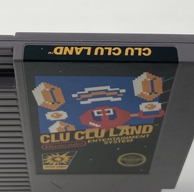 Clu Clu Land Nintendo Entertainment System NES 5 Screw AUTHENTIC Nice Condition