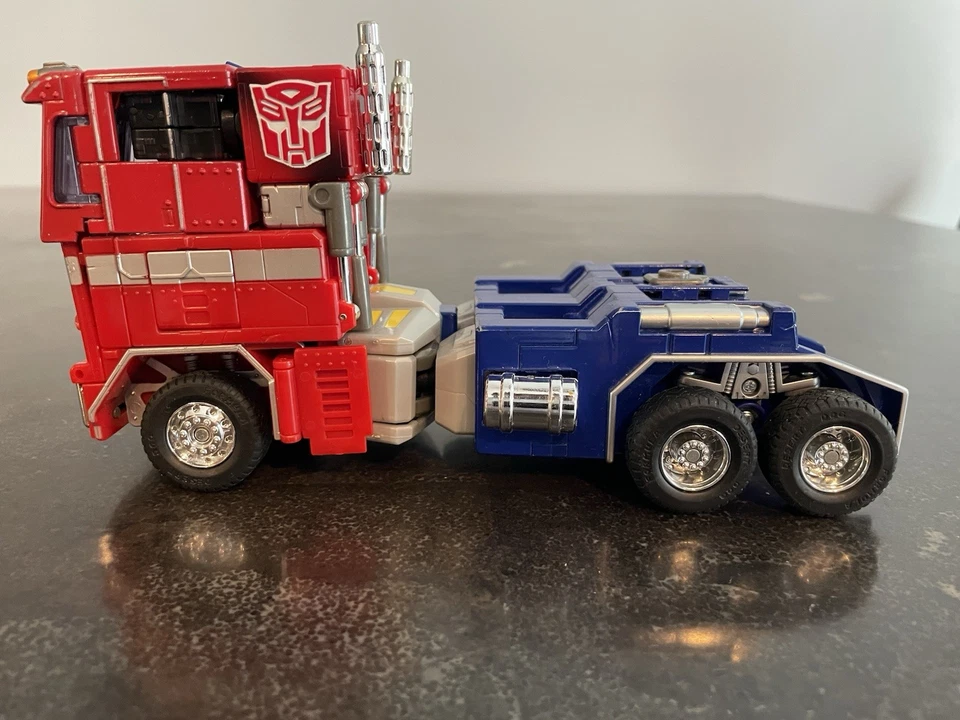 Transformers Masterpiece Optimus Prime MP-01 Parts Repair Vintage Takara - Image 3 of 4