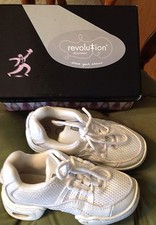 Revolution White Hip Hop Dance Shoes Ultra Arch Leather Sz 1 AD Child 9-10