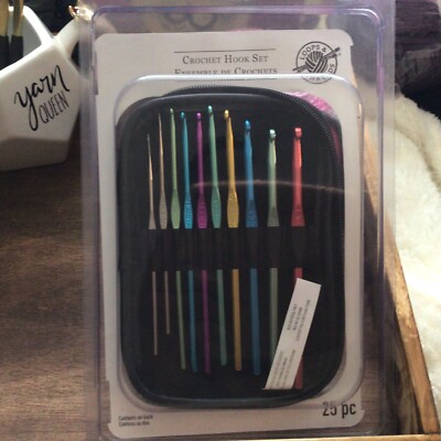 Loops & Threads Crochet Hook Set 25pcs/New.