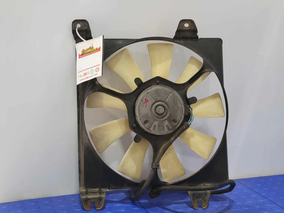 00-01 Mitsubishi Eclipse 3.0L conjunto de ventilador de refrigeração condensador CA FABRICANTE DE EQUIPAMENTO ORIGINAL MR315303 - Imagem 4 de 4