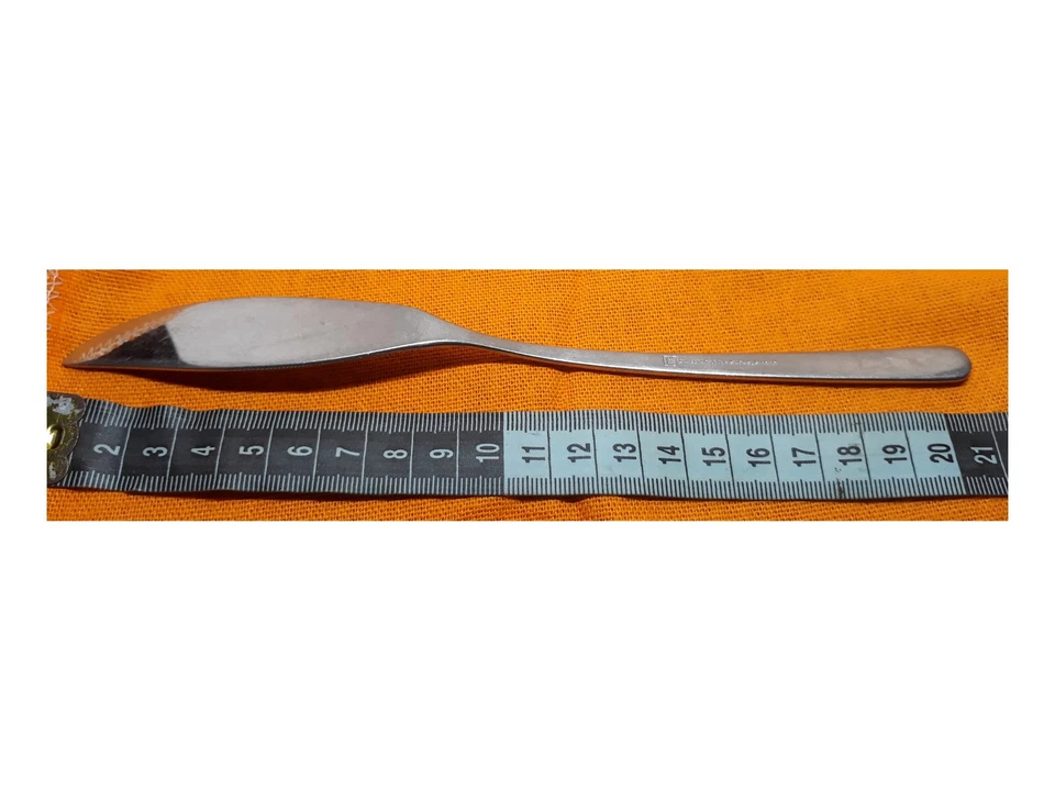 Coltello da burro vintage ZWILLING J.A. HENCKELS 18/10 Germania posate in acc... - Immagine 4 di 4