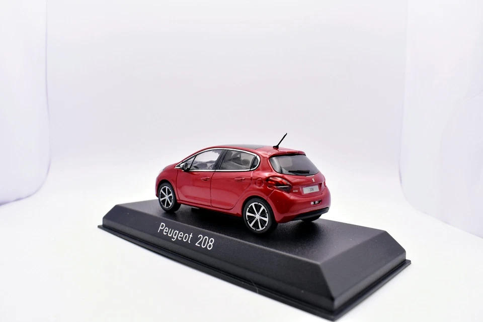 Modellino auto scala 1:43 Peugeot 208 red norev diecast collezione modellismo - Immagine 4 di 4