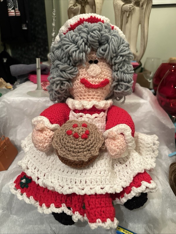 Vtg Red & White Hand Crocheted Grandma w Apron