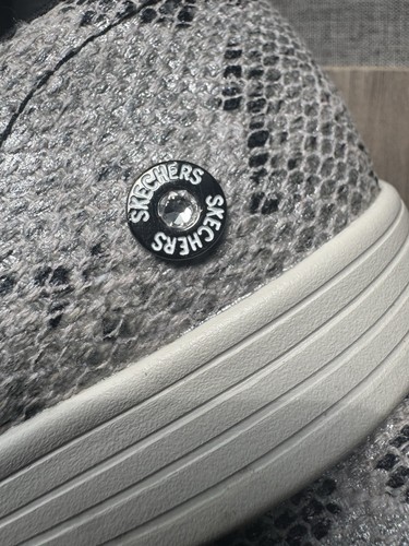 Skechers On The Go Dreamy Curious Women’s Size 10 Gray Black Faux Snakeskin - Picture 7 of 10