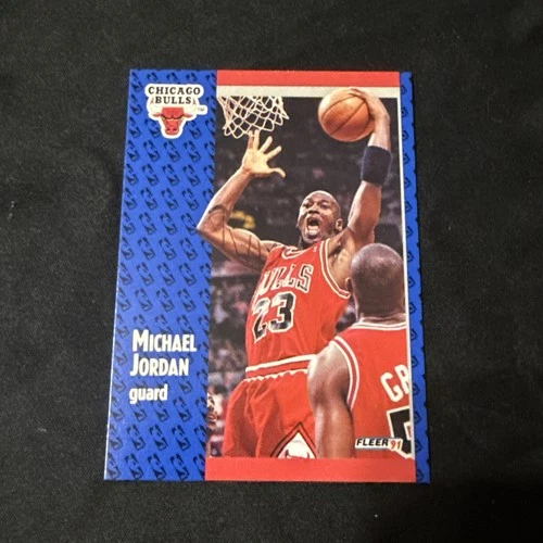 Michael Jordan 1991-92 Fleer Card #29 Chicago Bulls INVEST HOF GOAT