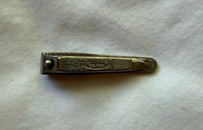 VINTAGE ART NOUVEAU MILLERS FORGE 724 ORNATE DESIGN ETCHED NAIL CLIPPER USA