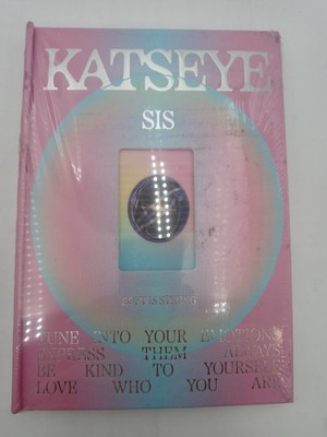 KATSEYE SIS Soft Is Strong CD Box Set Soft Ver - See Description 0602465902105