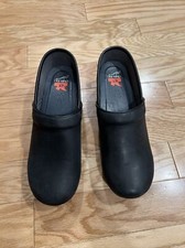 Dansko XP Womens Size 40 Black Leather Slip Resistant Clogs Shoes US 9.5-10