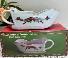 Gravy Boat POINSETTIA & RIBBONS Tienshan Christmas Sled Fine China Glossy White