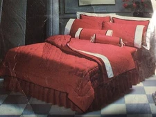 Rare Vintage FIELDCREST-ILLUSION King Size Red Bed Skirt/Ruffle 78 x 80 NIB
