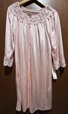 Vintage Gilead Pink Lace Trim Button Front Nightgown House Dress Robe Small NEW