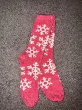 Pink Snow Flake Fuzzy Socks New Without Tags
