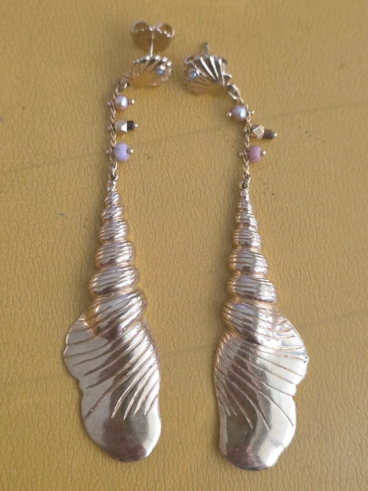 PRECIOSOS ARETES CONCHA CHAPADOS EN ORO AMARILLO BIJOUX GAS VINTAGE MÁS RAROS Foto 2 de 4
