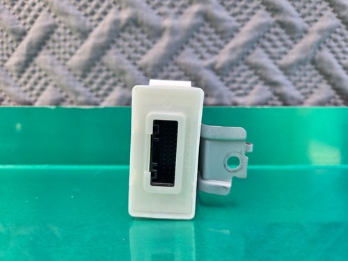 INFINITI Q70 Q70L CAN GATEWAY COMPUTER CONTROL MODULE UNIT OEM 2011 - 2019 - Picture 3 of 3