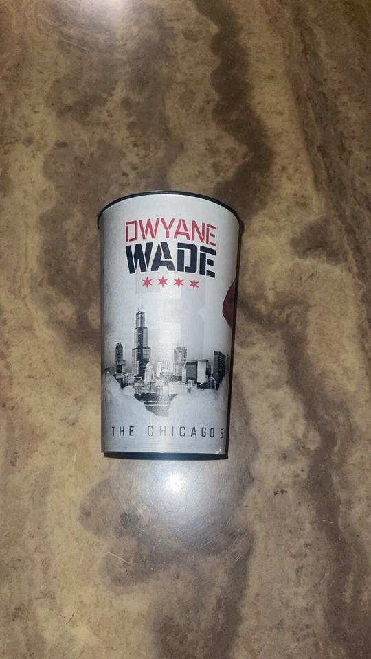 Rare Dwayne Wade Chicago Bulls United Center Cup, Collectible Dwayne Wade Cup - Image 2 of 4