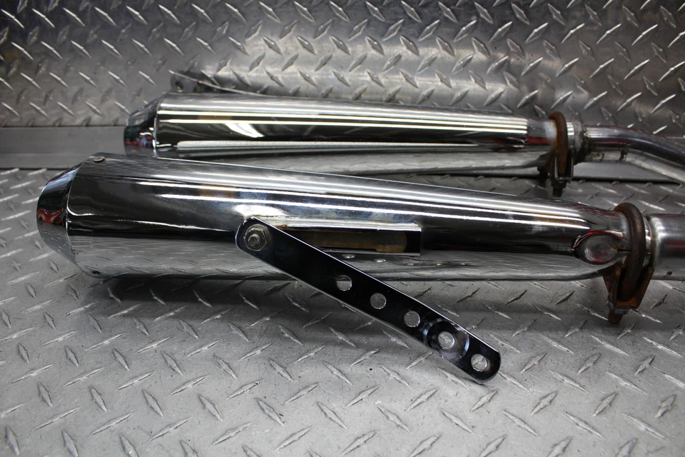 Silenciadores y cabezales de escape Triumph Thunderbird 1998 Foto 3 de 4