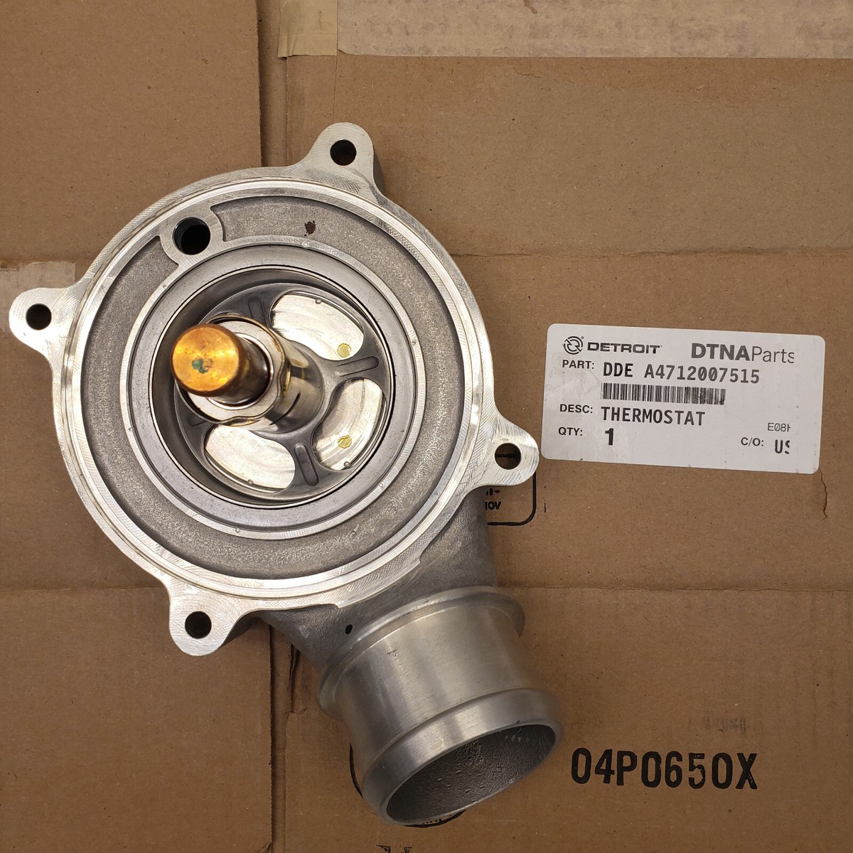 Detroit Diesel A4712007515 Thermostat DD13-DD15 188 deg