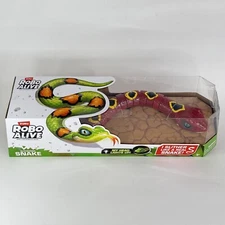 RoBo Alive Slithering SNAKE Battery-Powered Robotic Toy Red Yellow Zuru New