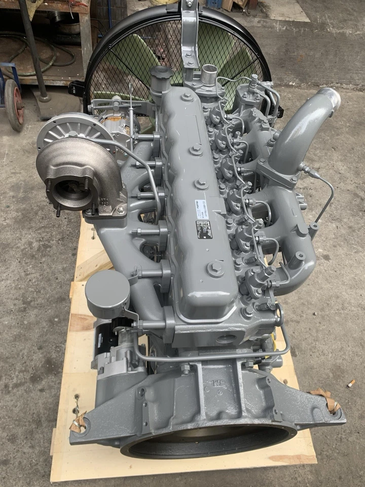 Isuzu 6BG1 Conjunto de motor completo Hitachi excavadora EX200-5-6 depósito parcial Foto 4 de 4