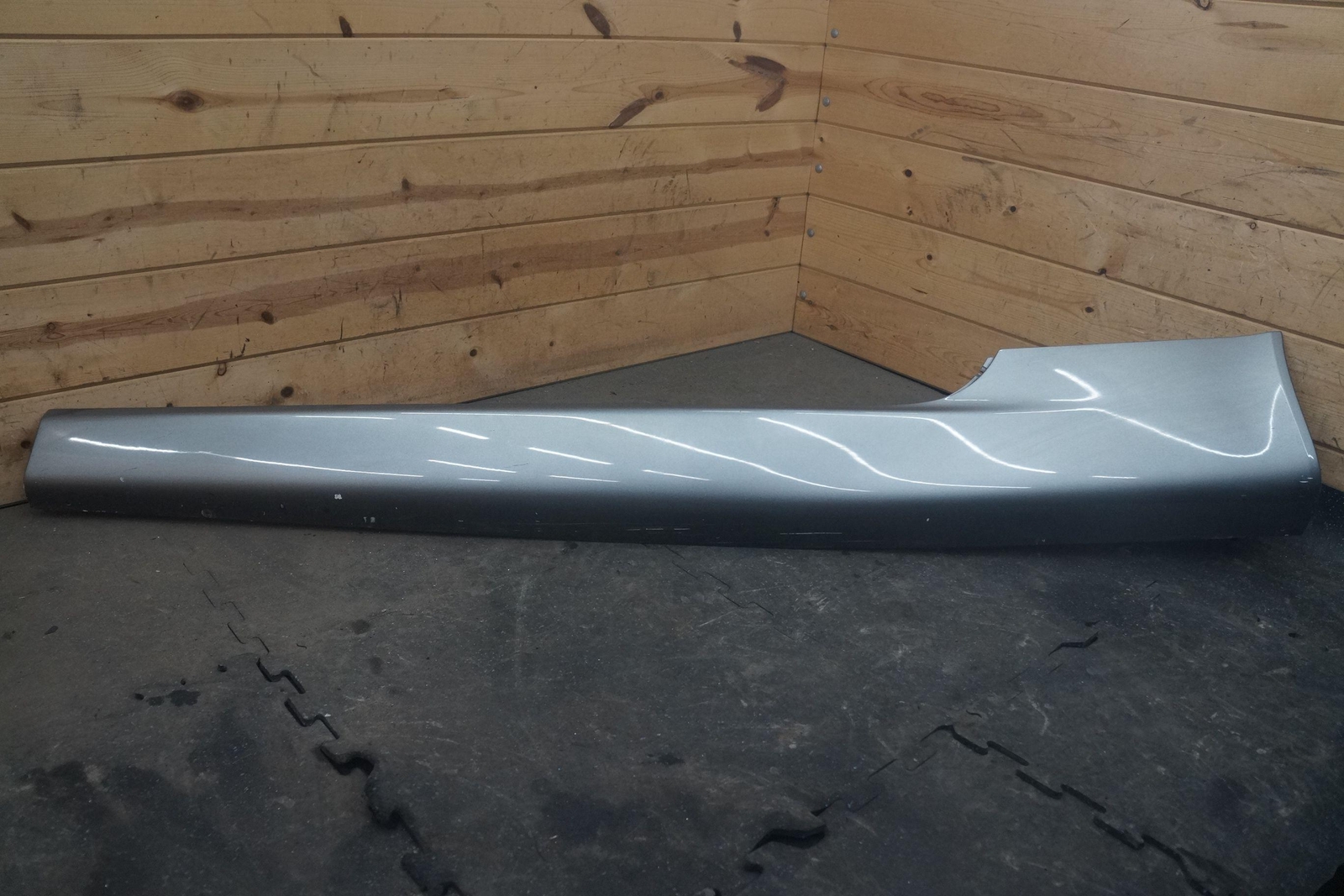 Left Driver Rocker Panel Skirt Trim Molding 6G43-10609-AB Aston Martin Db9 05