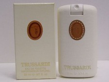 Light Her Trussardi 香水- 一款1997年女用香水