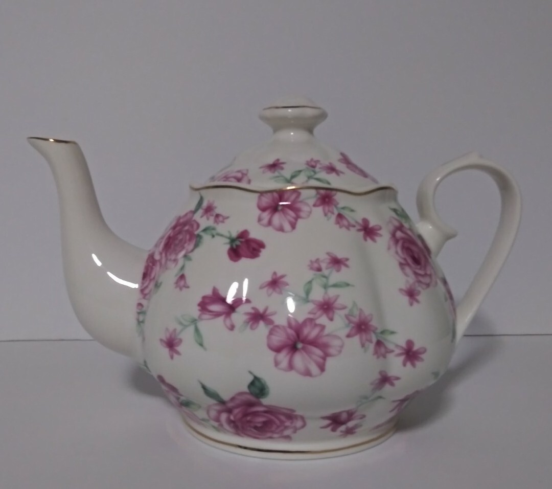 BTaT Tea Pot, Teapot, Porcelain Teapot, 38 oz, Floral Teapot, Bone