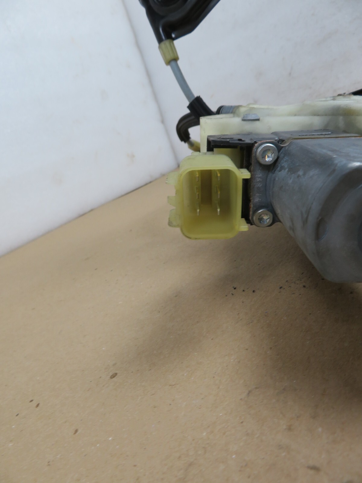 2014-2017 MASERATI GHIBLI REAR LEFT DRIVER SIDE DOOR WINDOW REGULATOR MOTOR OEM