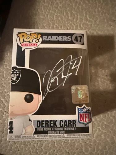 DEREK CARR LAS VEGAS RAIDERS SIGNED AUTOGRAPHED NFL FOOTBALL FUNKO POP PIC Proof