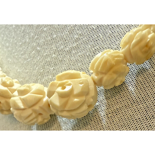 Vintage 1960s Hand Carved Antler Rose Pattern Beads - Picture 6 of 7