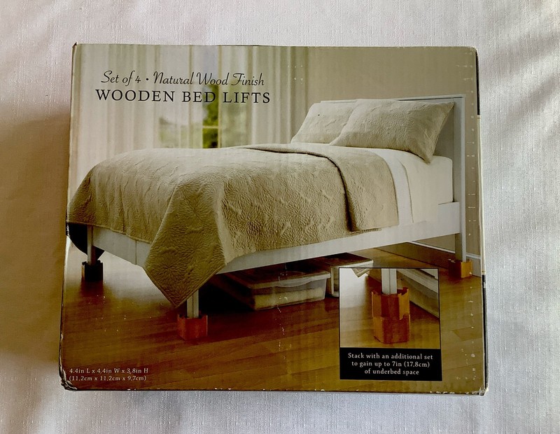 NEW Bed Bath & Beyond Wooden Bed Lifts - Set of 4 - Natural Wood Finish - 3.5"
